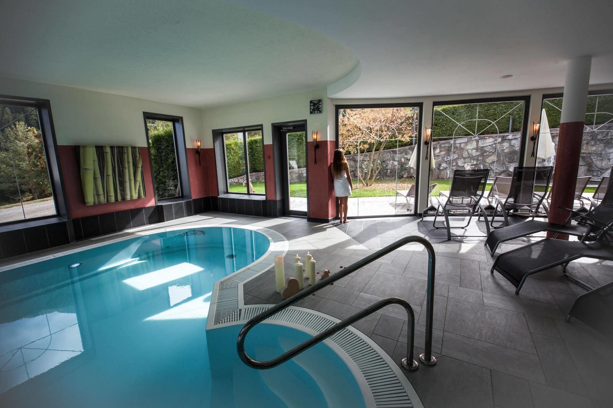 Wellnesshotel Liun B&B มุสแตร์ ภายนอก รูปภาพ